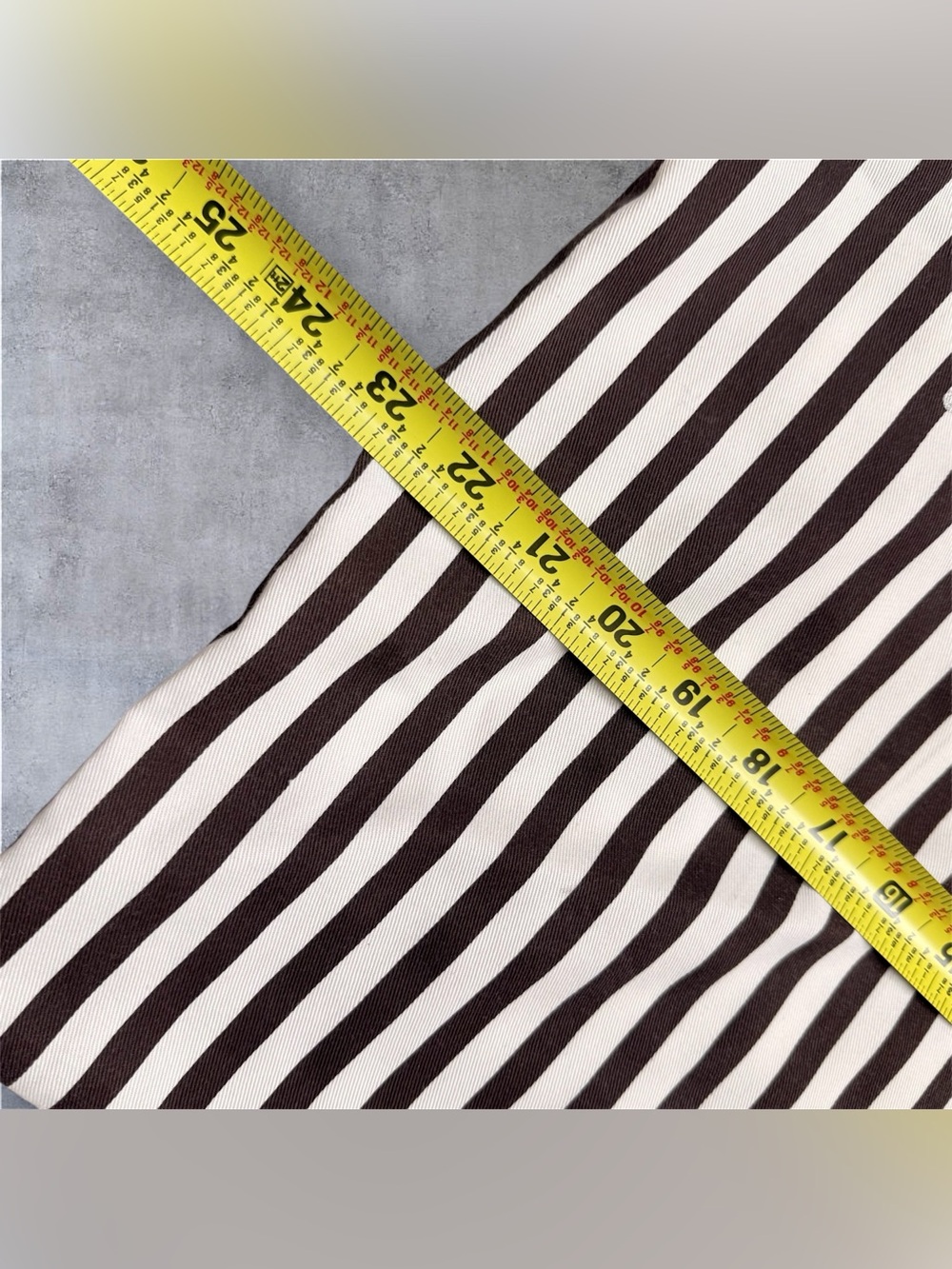 Classic Henri Bendel Signature Striped Tote with Dust Bag - Picture 6 of 17
